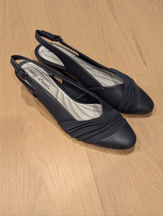 easy street Shoes - Easy Street Women's Navy Slingback Pumps